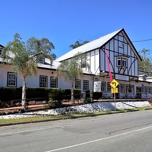 Canungra Hotel